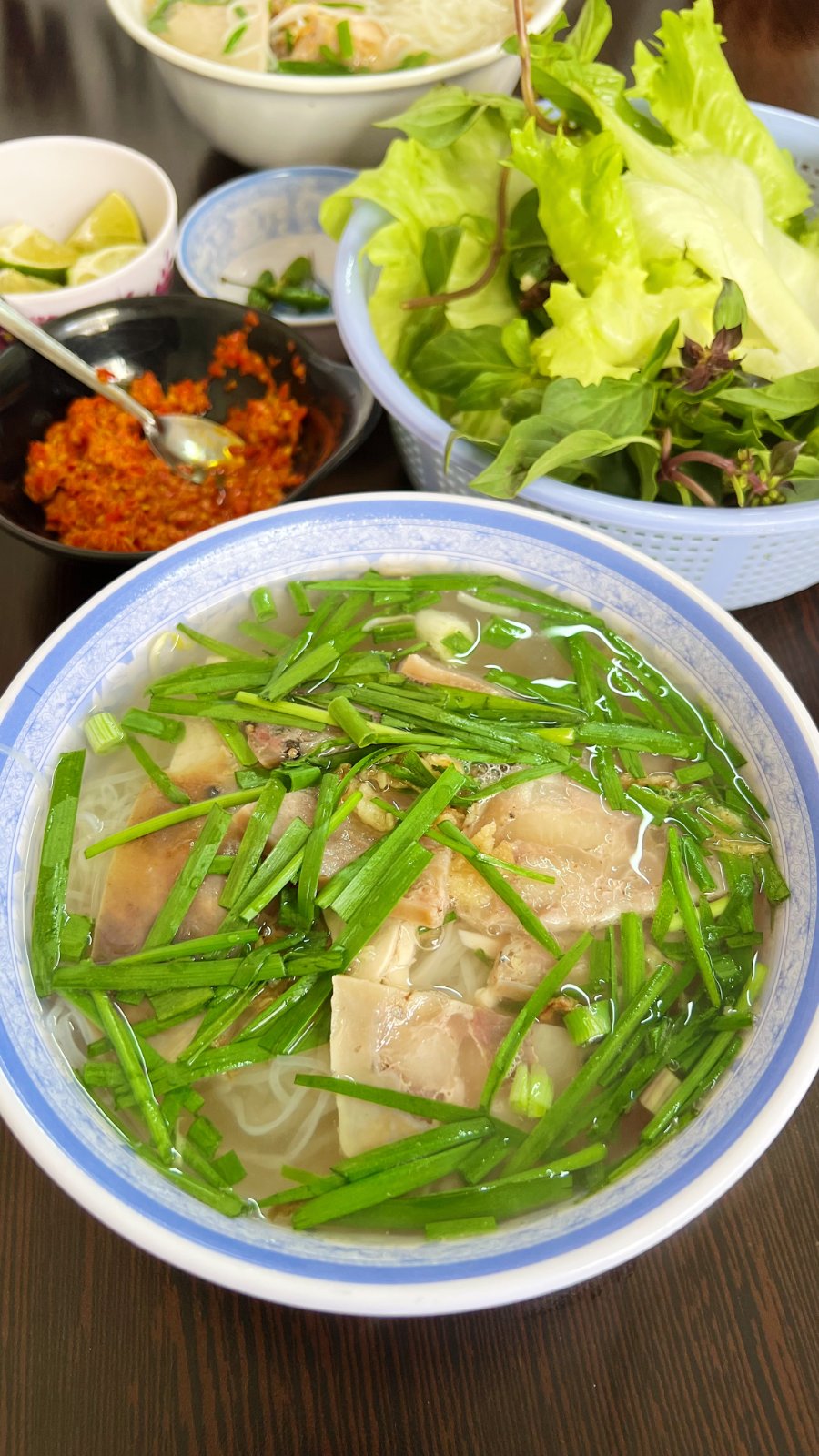 Hủ tiếu Bà Sáu Dần