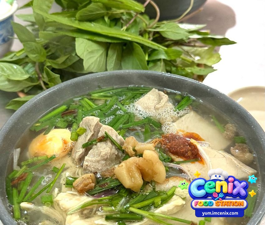 Hủ tiếu Hồng
